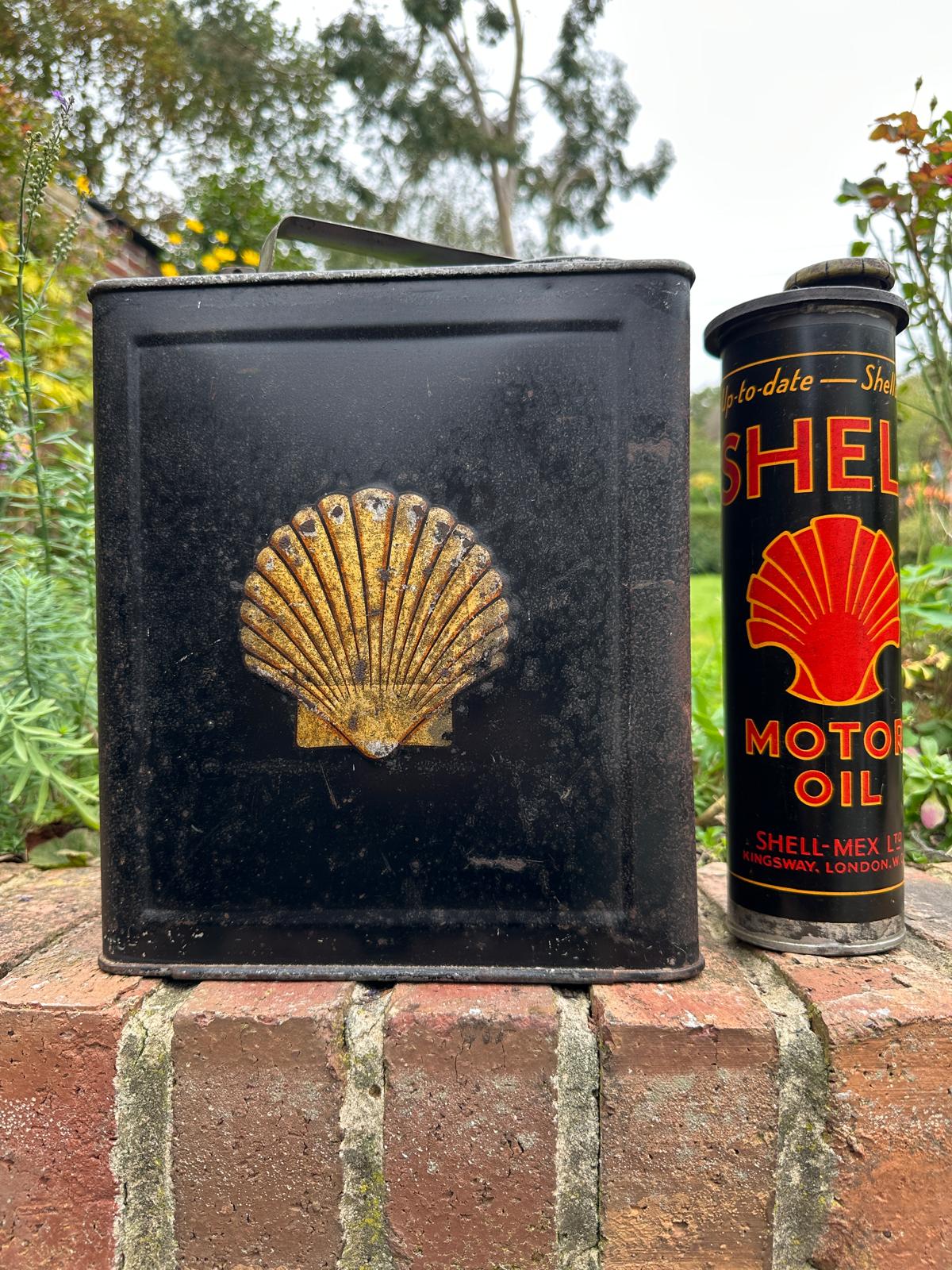 Automobilia Magpie | We buy all automobilia, classic cars, bikes