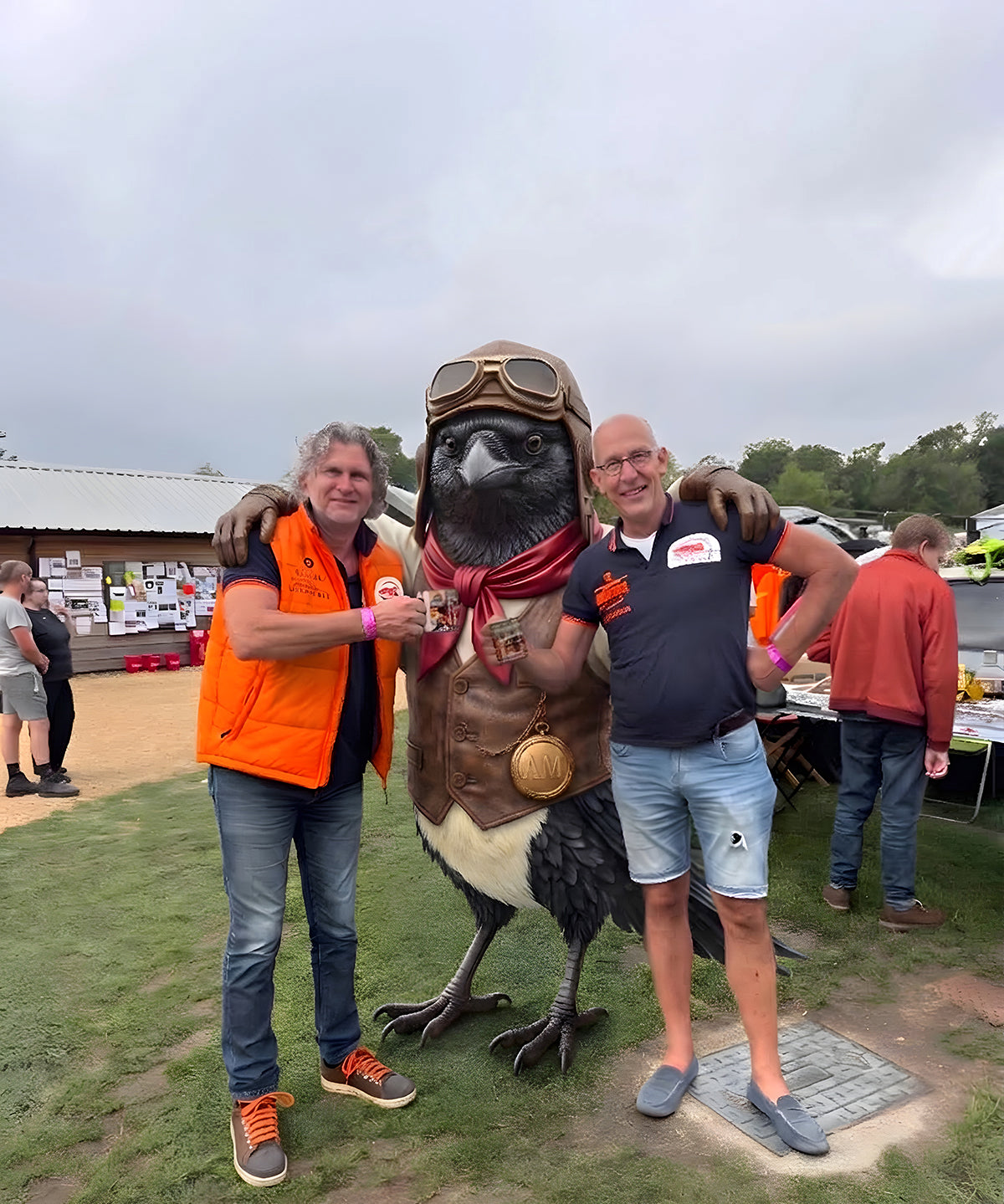 The Magpie gives away 1,000 FREE Mugs at Beaulieu International Autojumble