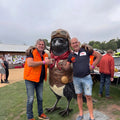 The Magpie gives away 1,000 FREE Mugs at Beaulieu International Autojumble
