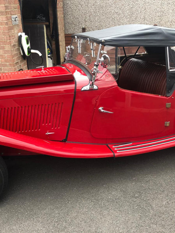 MG TD Roadster in Red 1950