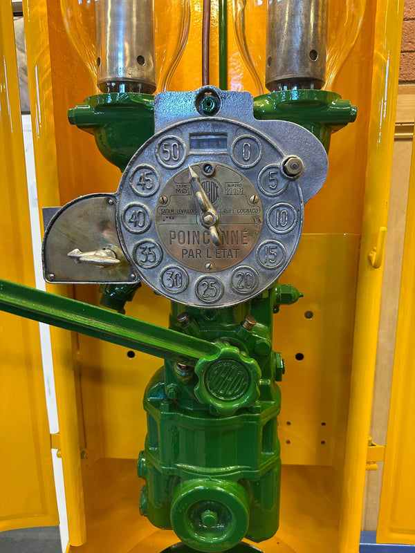 BP Energic Petrol Pump with Glass Globe