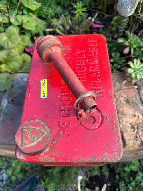 Halfords Red Petrol Can