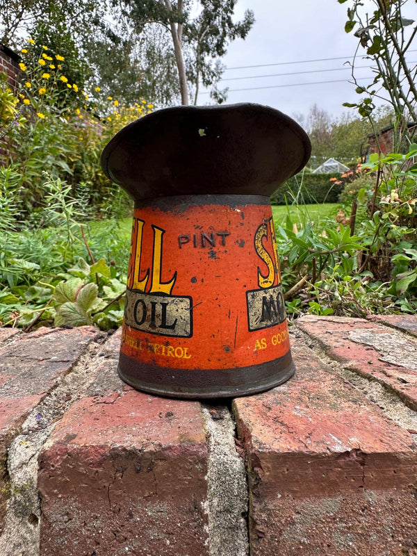 Shell 1 Pint Oil Pourer