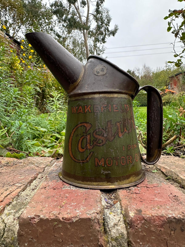 Castrol 1 Pint Oil Pourer