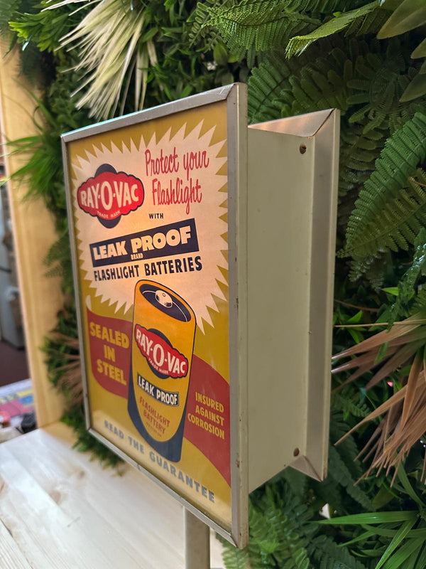 Ray-O-Vac “Leak Proof Batteries” Light-Up Advertising Display