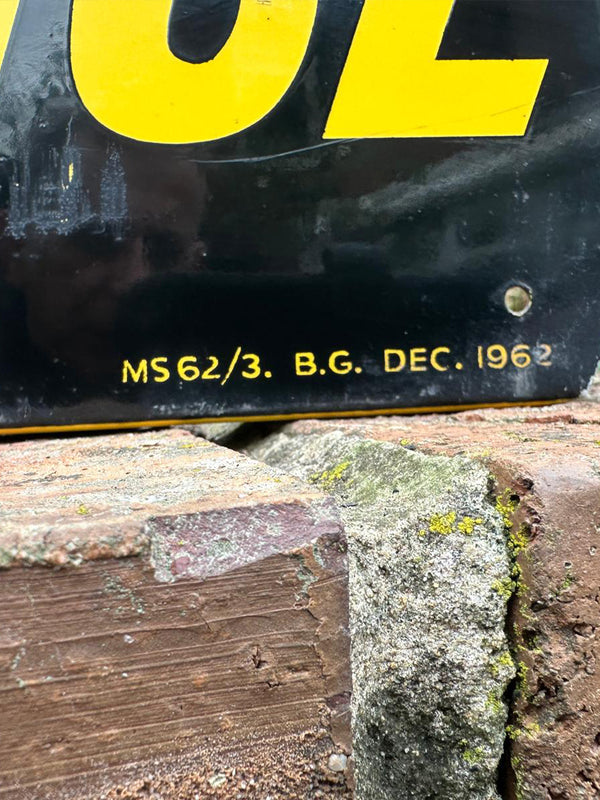 Dunlop Tyre Service Tin Sign