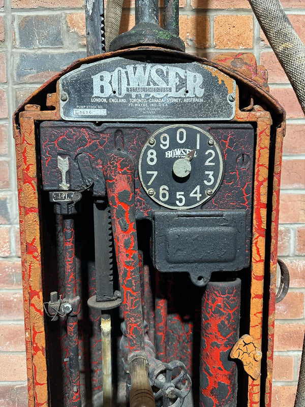 Bowser 1920s Petrol Pump with Glass Globe