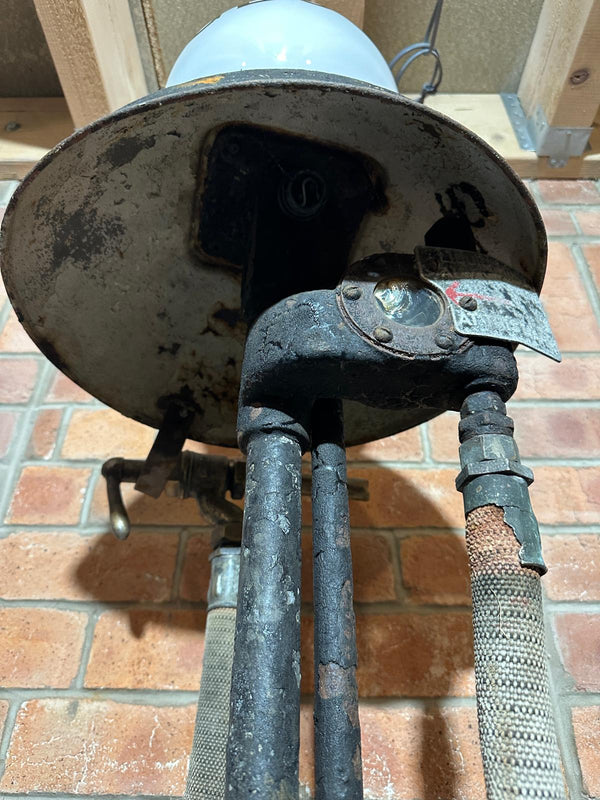 Bowser 1920s Petrol Pump with Glass Globe