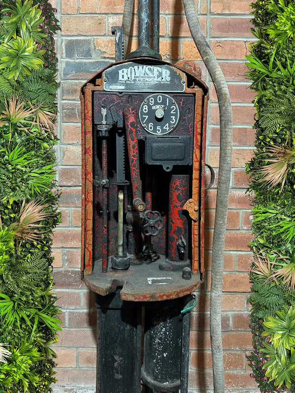 Bowser 1920s Petrol Pump with Glass Globe